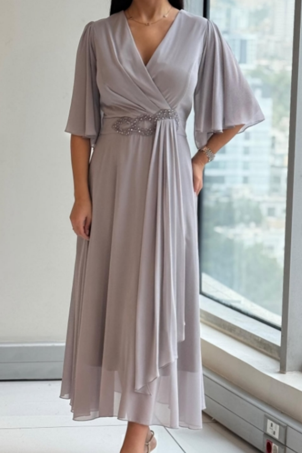 Lioraine | Elegant Flowing Midi Dress